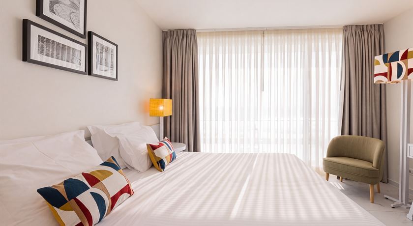 Double/Twin Premium - Ocean view